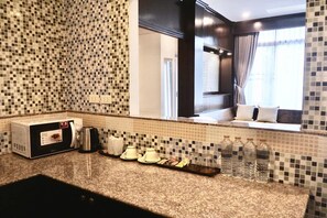 Perhestudiosviitti | Yksityinen keittiö | Kahvin-/teenkeitin, vedenkeitin