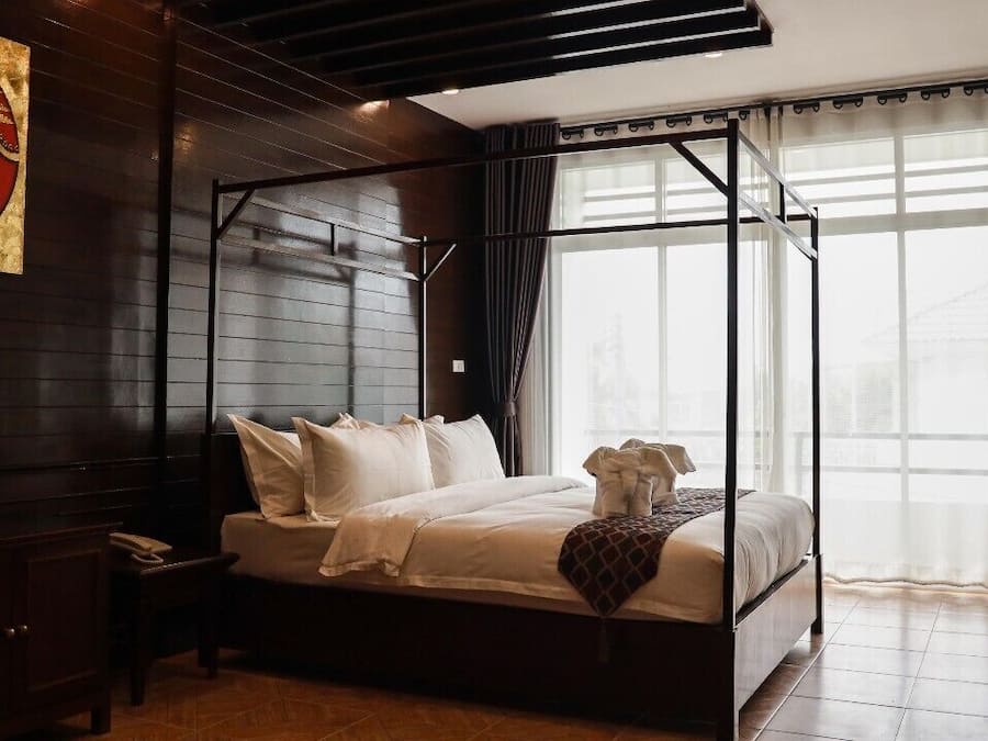 Deluxe Double Room | Free WiFi, bed sheets