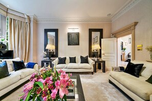 TV - Hampstead Village House (London)