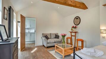 1 chambre, fer et planche Ă repasser, Wi-Fi gratuit, draps fournis