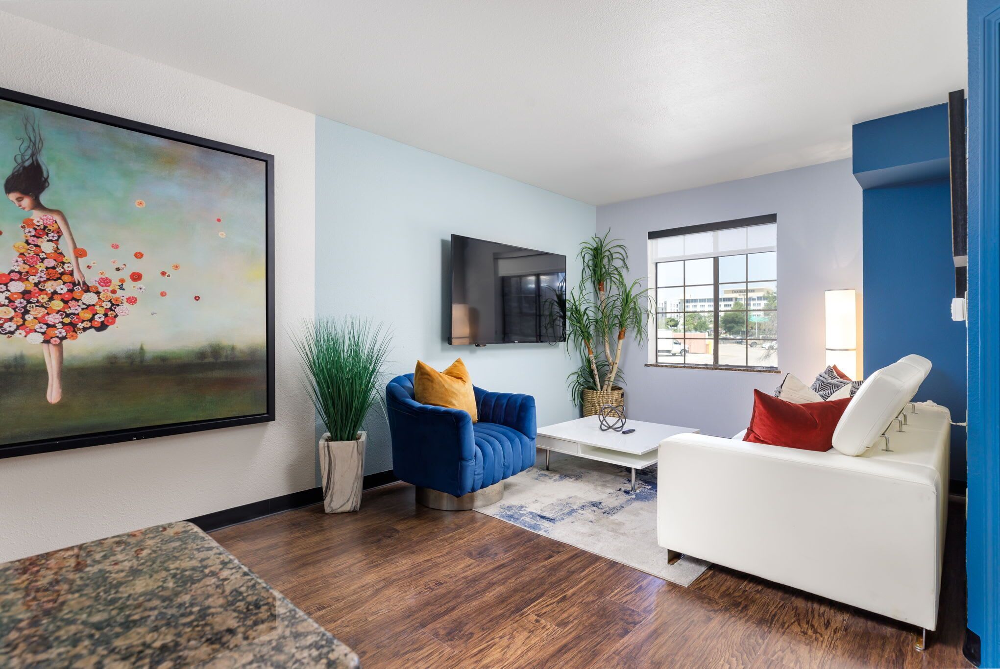 King Bed Pad Blocks From Fiesta TX & La Cantera