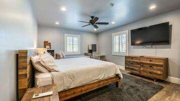 Condo, 2 Bedrooms | 2 bedrooms, free WiFi