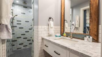 Condo, 2 Bedrooms | Bathroom