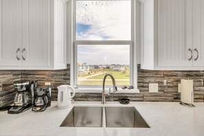 Private kitchen - Birds Eye View 4 Bedroom Home by RedAwning (Port Bolivar)