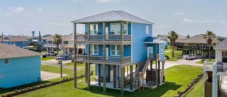 House, 4 Bedrooms | Exterior