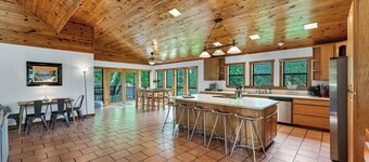 Shangrila - peaceful getaway on Lake McQueeney