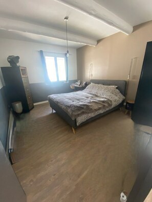 3 bedrooms, WiFi