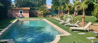 VILLA ON LARGE LAND NOT OPPOSITE POOL 10X5M PRIVATE LAND PETANQUE GAMES