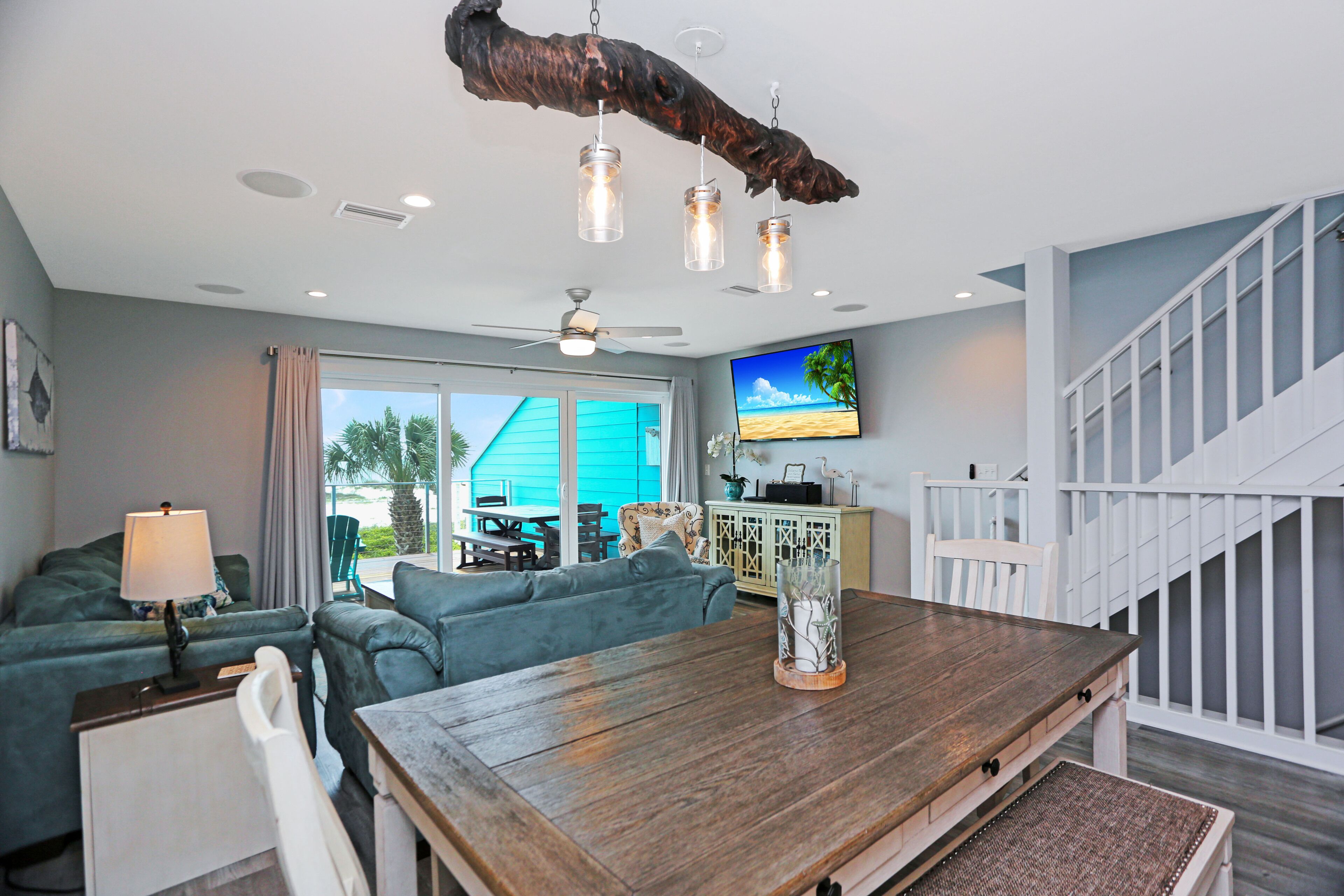 Beachfront with Two Large Decks on C30 ~ Sharla's Sunrise