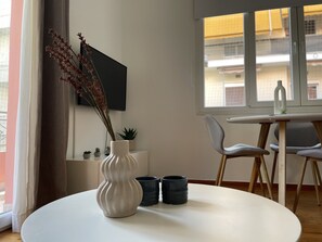 Apartment, 2 Queen Beds | Dining - Daisy Apartment 15min to Acropolis (Athens)