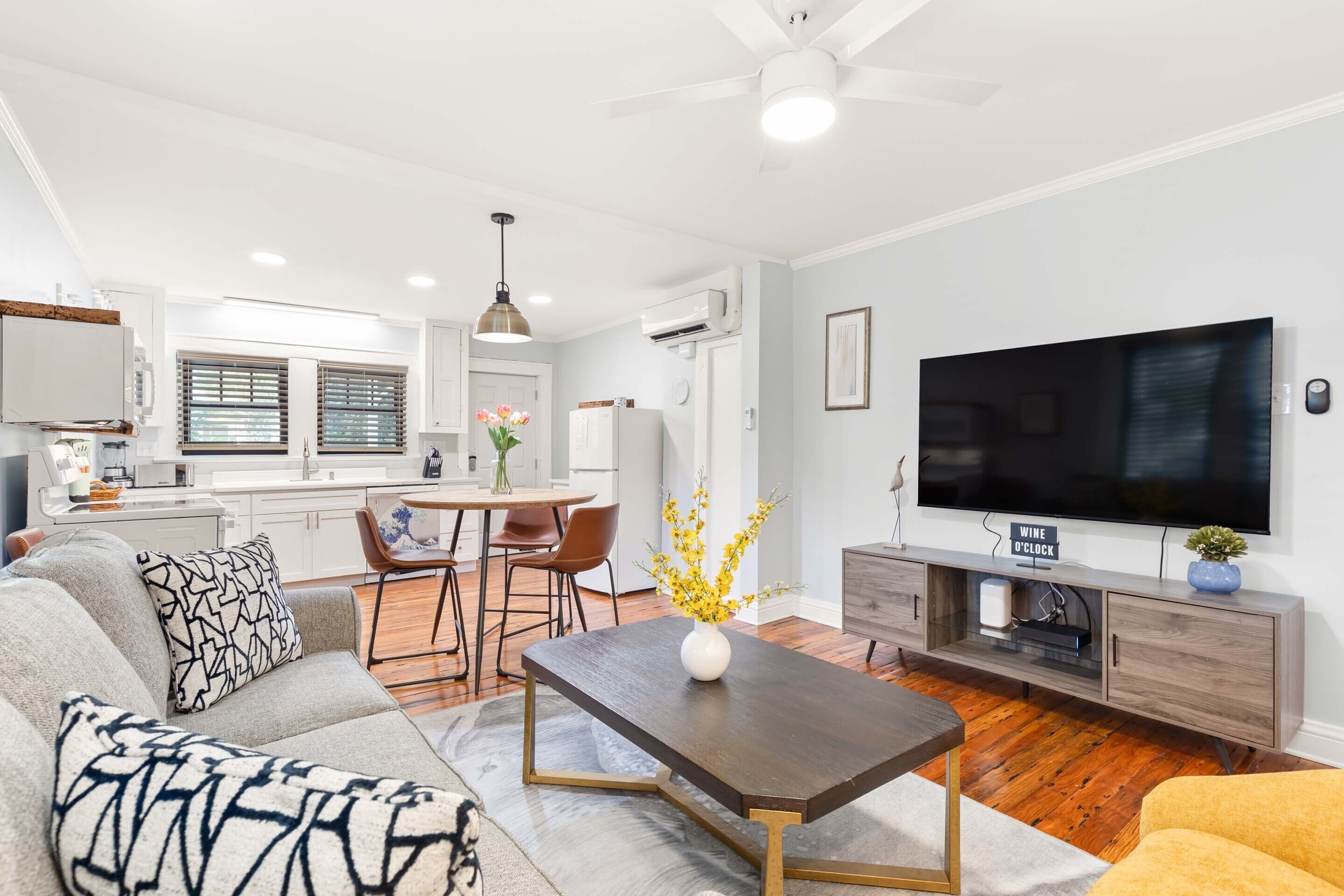 Ebb and Flow 1 | Pet Friendly + 1 Block to the Beach!