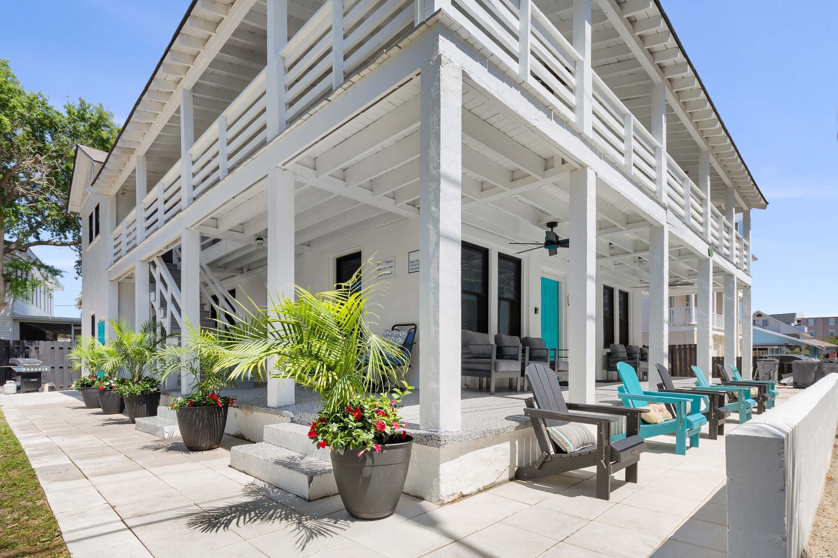 Ebb and Flow 1 | Pet Friendly + 1 Block to the Beach!