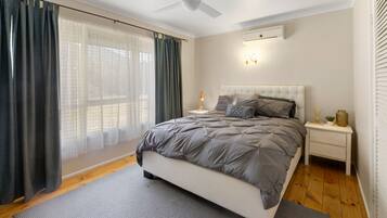 3 bedrooms, WiFi, bed sheets