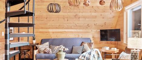 Smart-TV, Kamin, Bücher