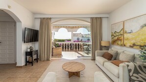 Fireplace - Las Lilas in the heart of Capistrano ,privet  pool (Nerja)
