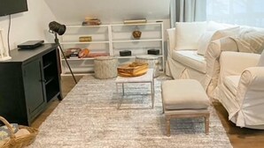 Smart TV 50-inch có truyền hình vệ tinh, TV, dịch vụ stream 