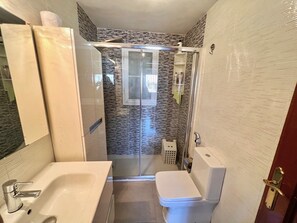 Free toiletries, hair dryer, towels, soap