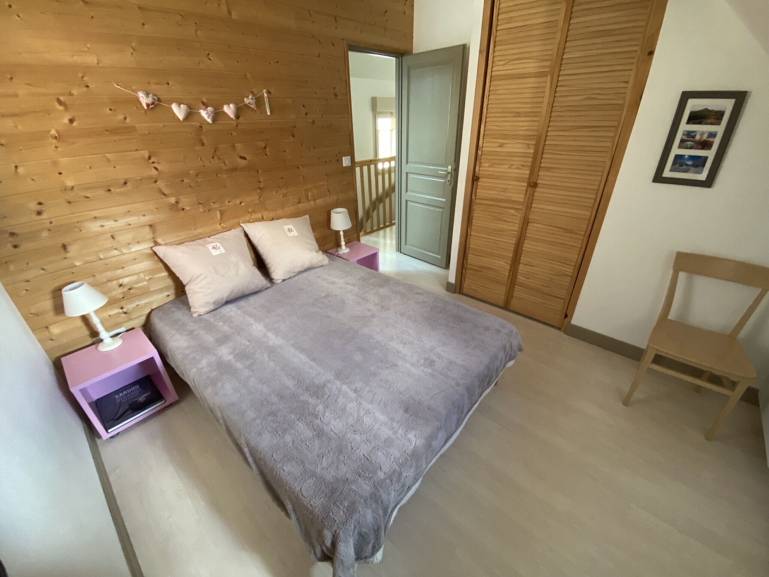 3 bedrooms, iron/ironing board, WiFi (free)