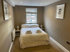 2 bedrooms