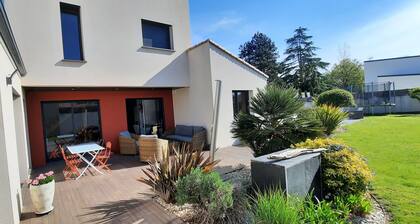 House with pool in the heart of the Marais Poitevin