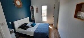 3 bedrooms, WiFi, bed sheets