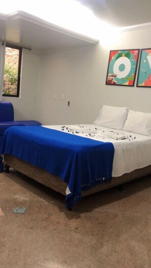 Comfort Room, 1 Double Bed, Private Bathroom | Hypo-allergenic bedding, individually decorated, free WiFi - POUSADA MARÉ ALTA (Maceió)