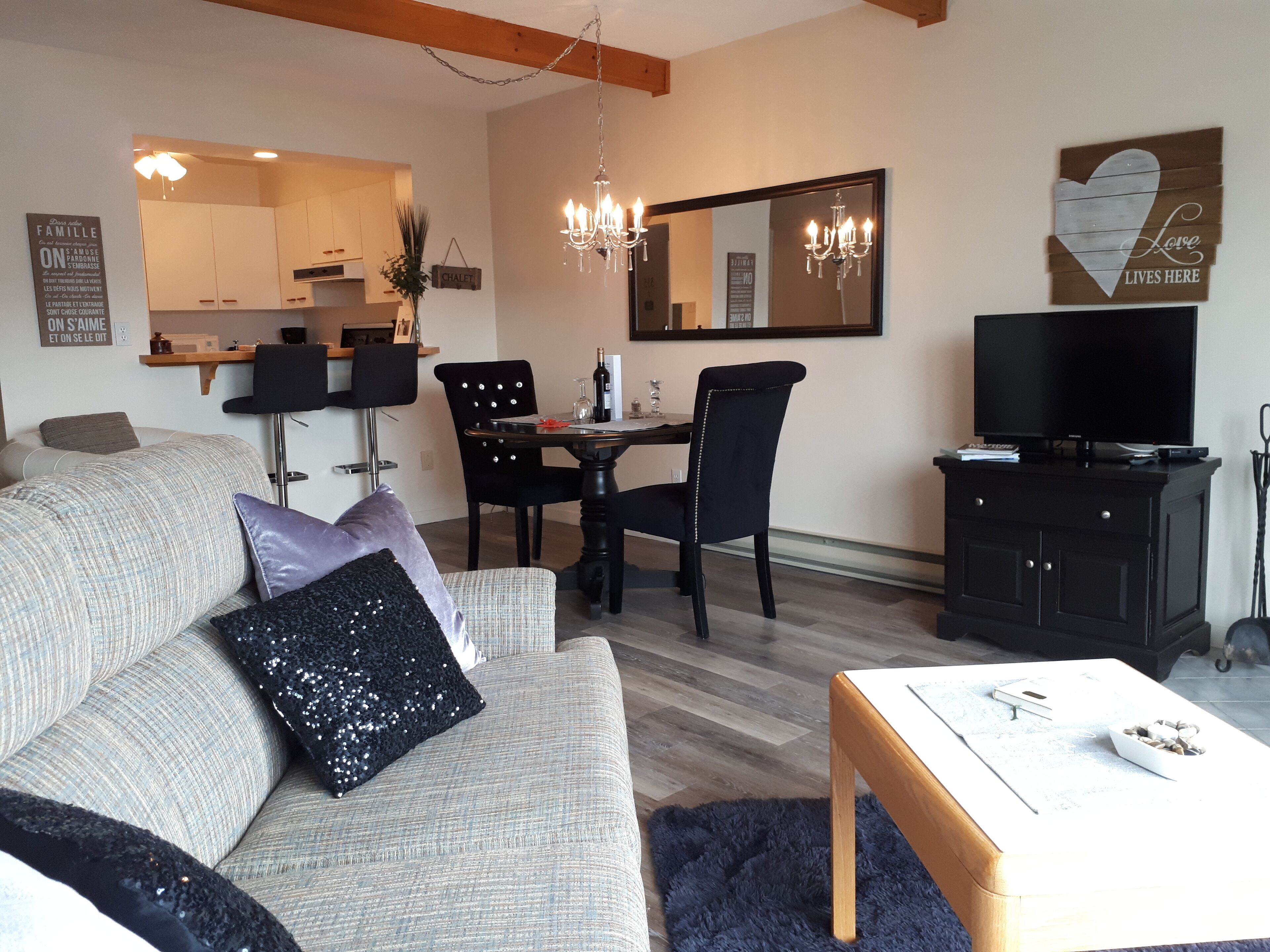 "The VIEW!" - ROMANTIC- Life is Beautiful Tremblant!<br>CITQ 295580