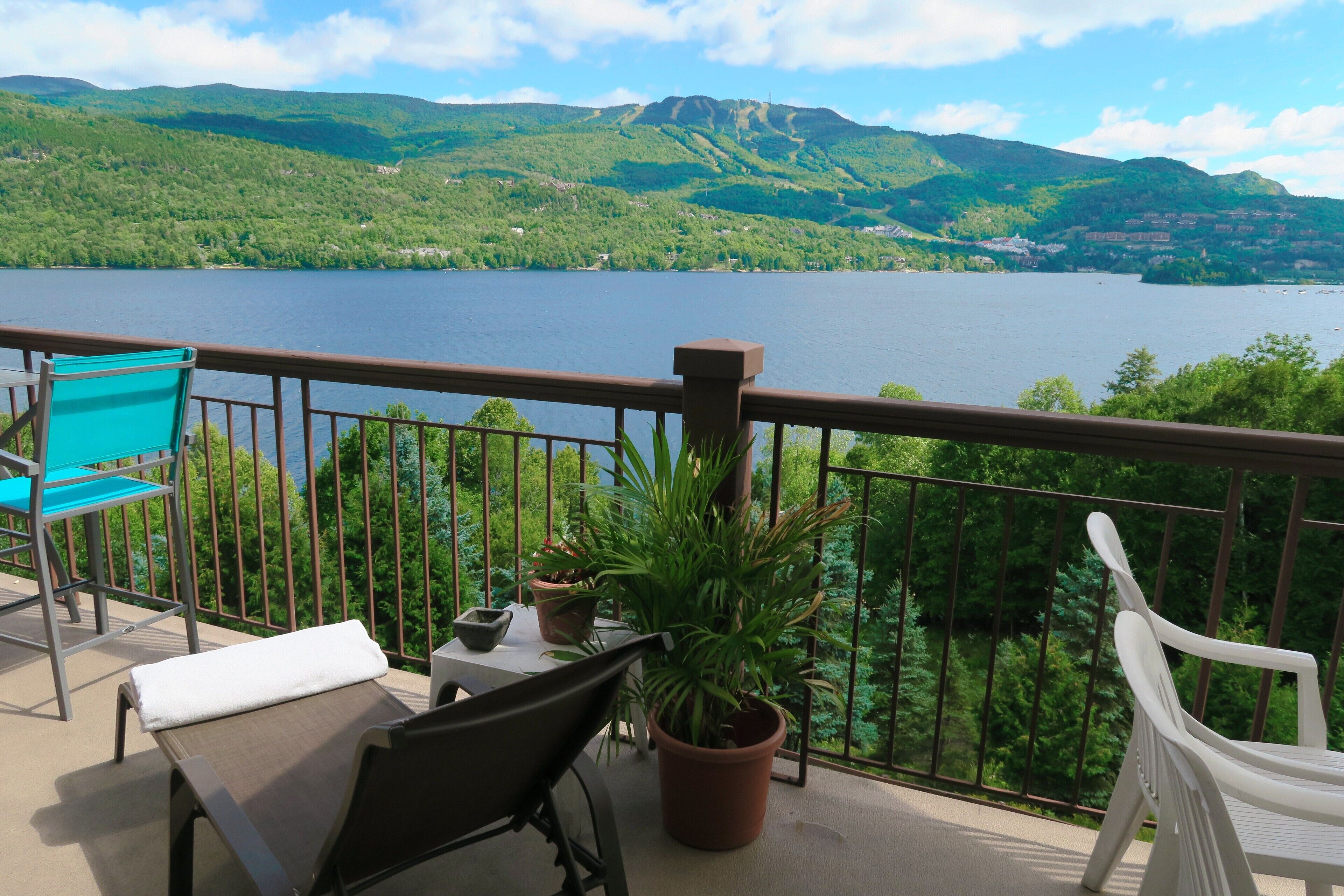 "The VIEW!" - ROMANTIC- Life is Beautiful Tremblant!<br>CITQ 295580