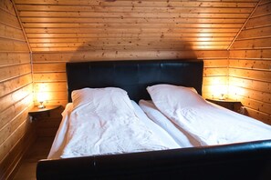 2 عدّة غرف نوم وسرير سفر وواي فاي مجانًا