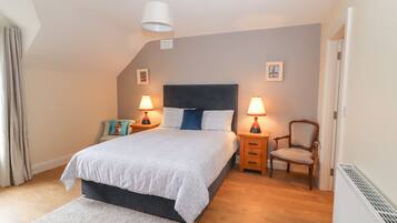3 bedrooms, individually decorated, individually furnished, free WiFi