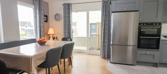 20 Lighthouse Village