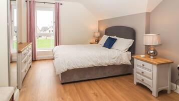 3 bedrooms, individually decorated, individually furnished, free WiFi