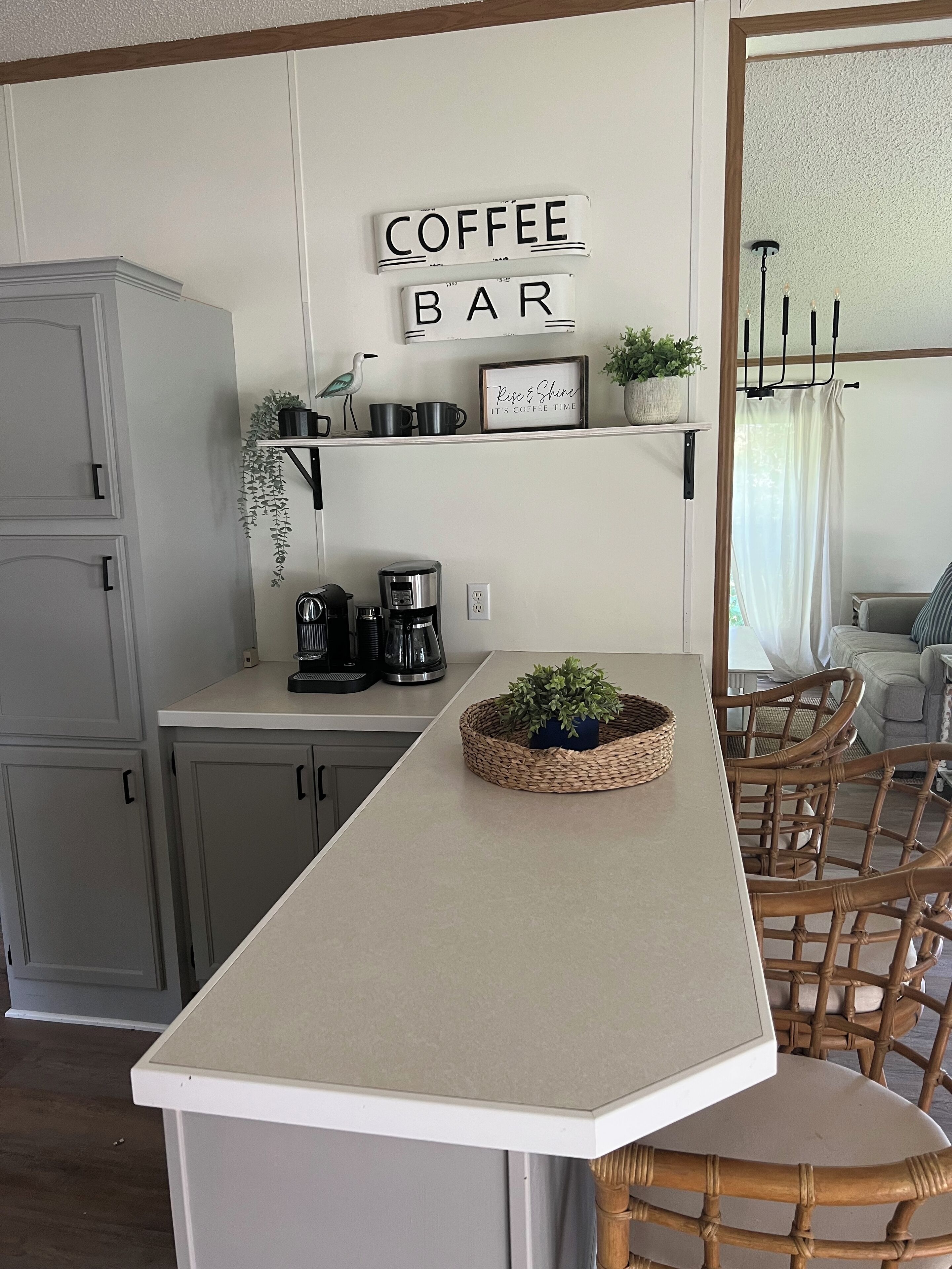 Lake View Cottage in Elysian