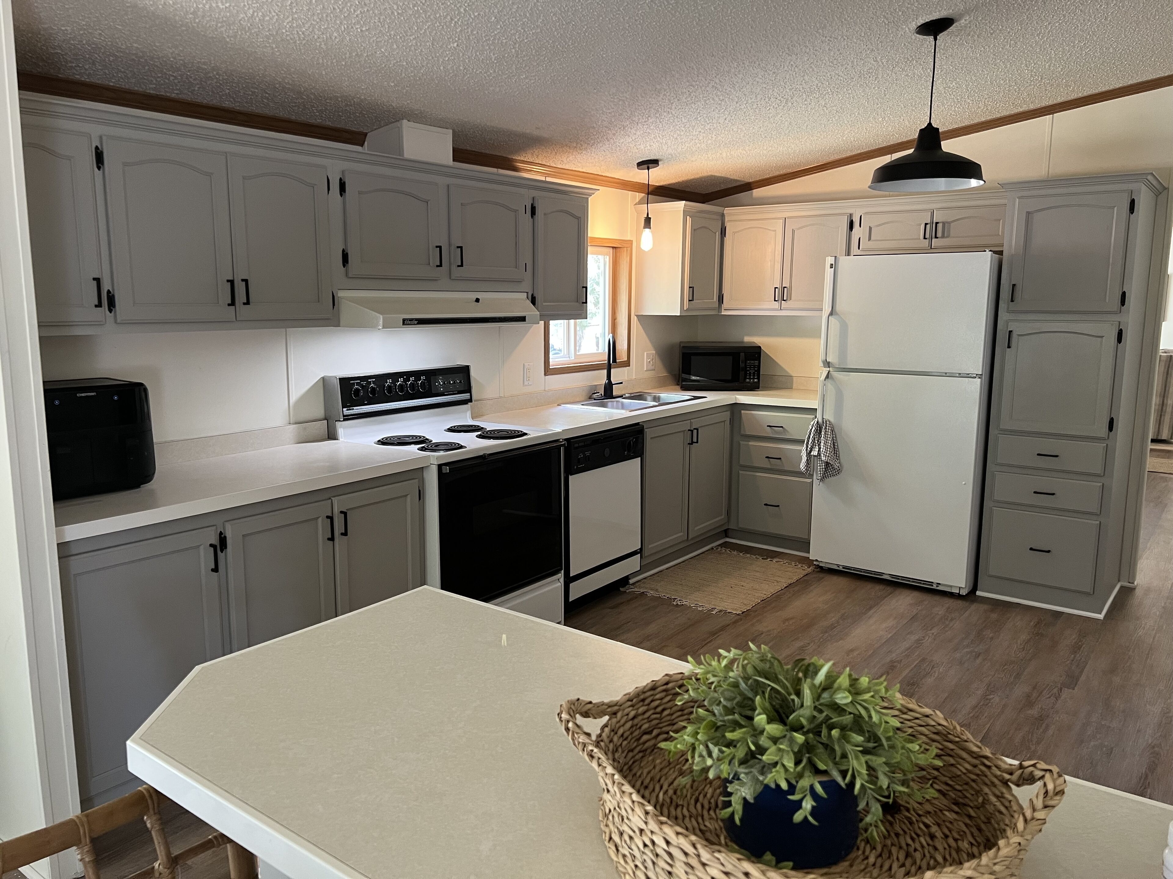 Lake View Cottage in Elysian