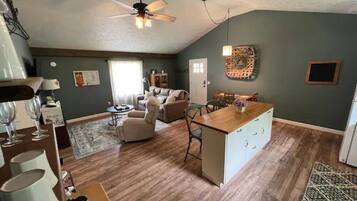 Smart TV, lareira, pebolim