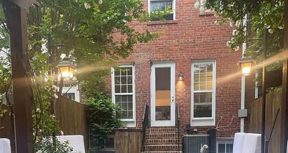 Idyllic Georgetown | Garden + Firepit | Sleeps 7