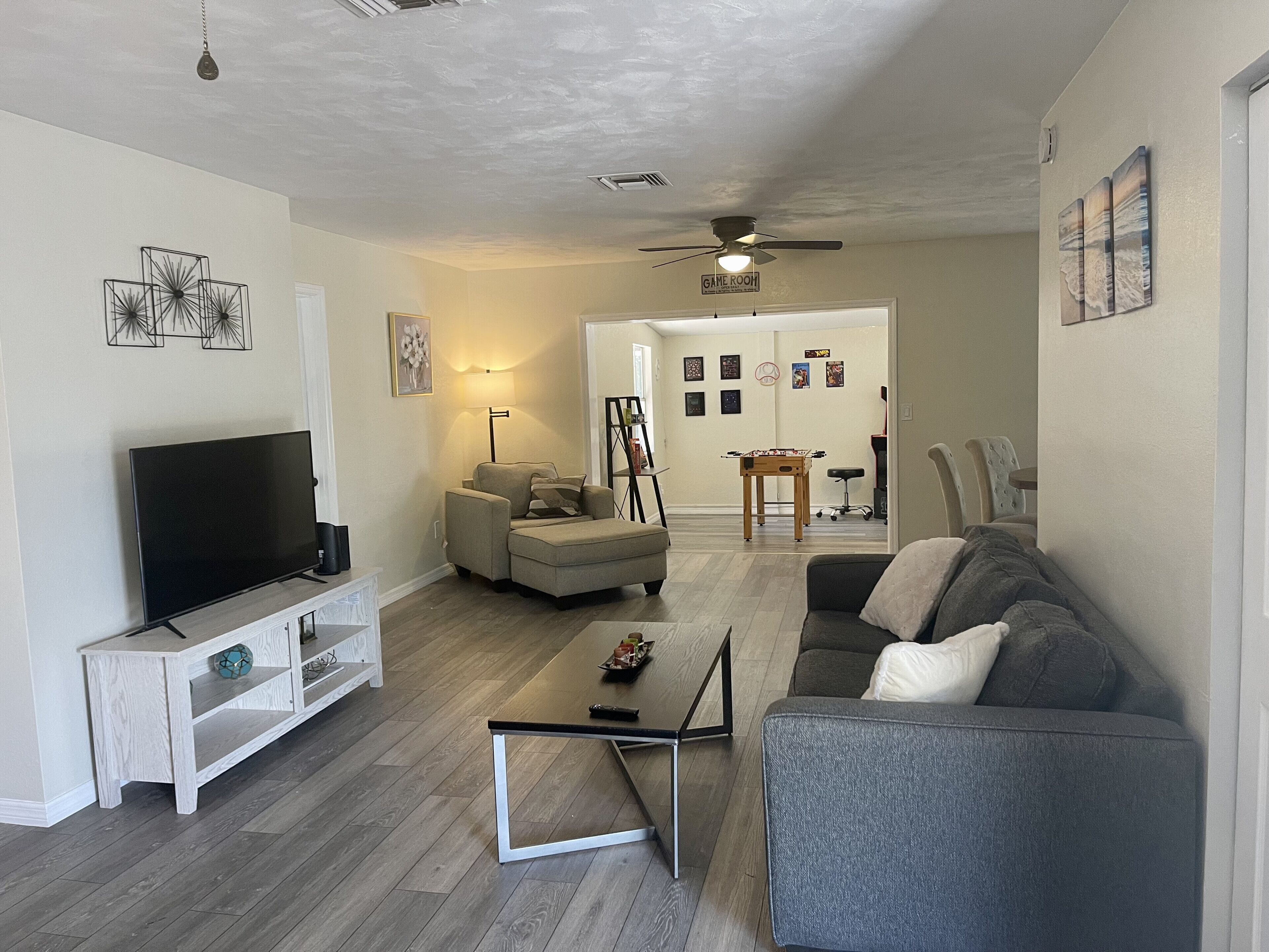 3 Bed 2 Bath, Pool and Game Room