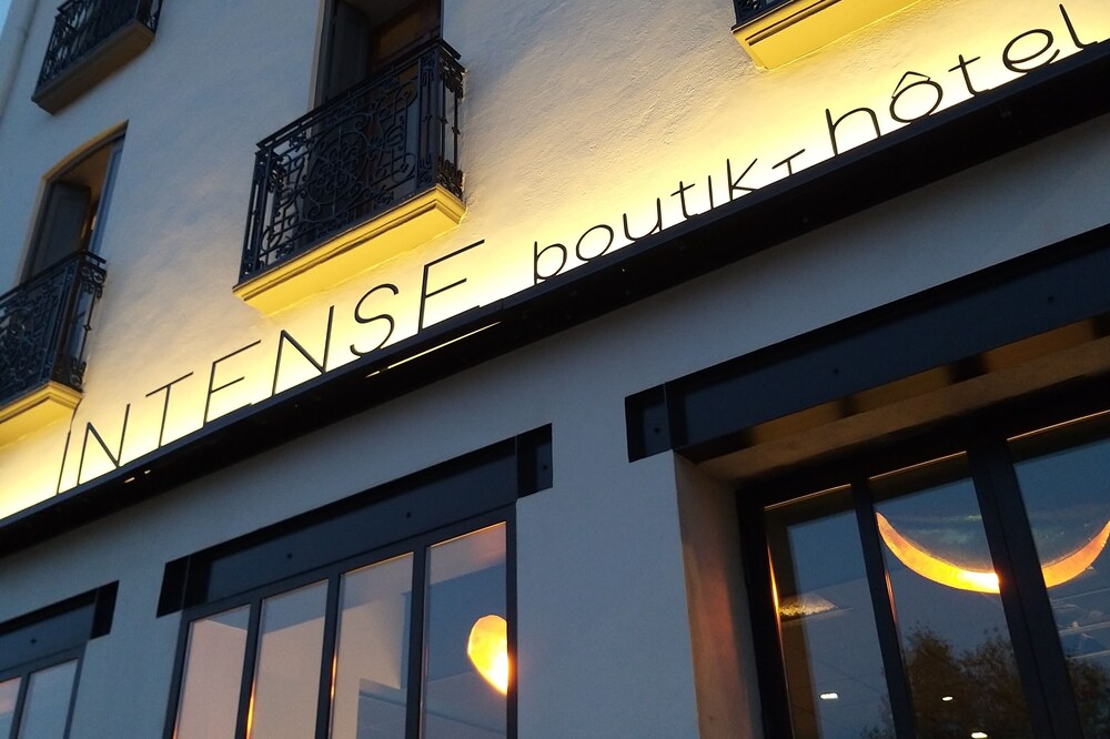 Intense Boutik-Hôtel (Intense Boutik-Hotel)