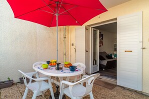 Outdoor dining - Ti Kréol - 5 minutes des plages (Saint-Nic)