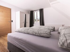 2 Schlafzimmer, Schreibtisch, WLAN