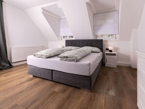 2 Schlafzimmer, Schreibtisch, WLAN