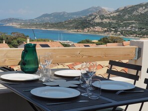 Outdoor dining - Bella Luce - Appt vue panoramique mer (Lumio)