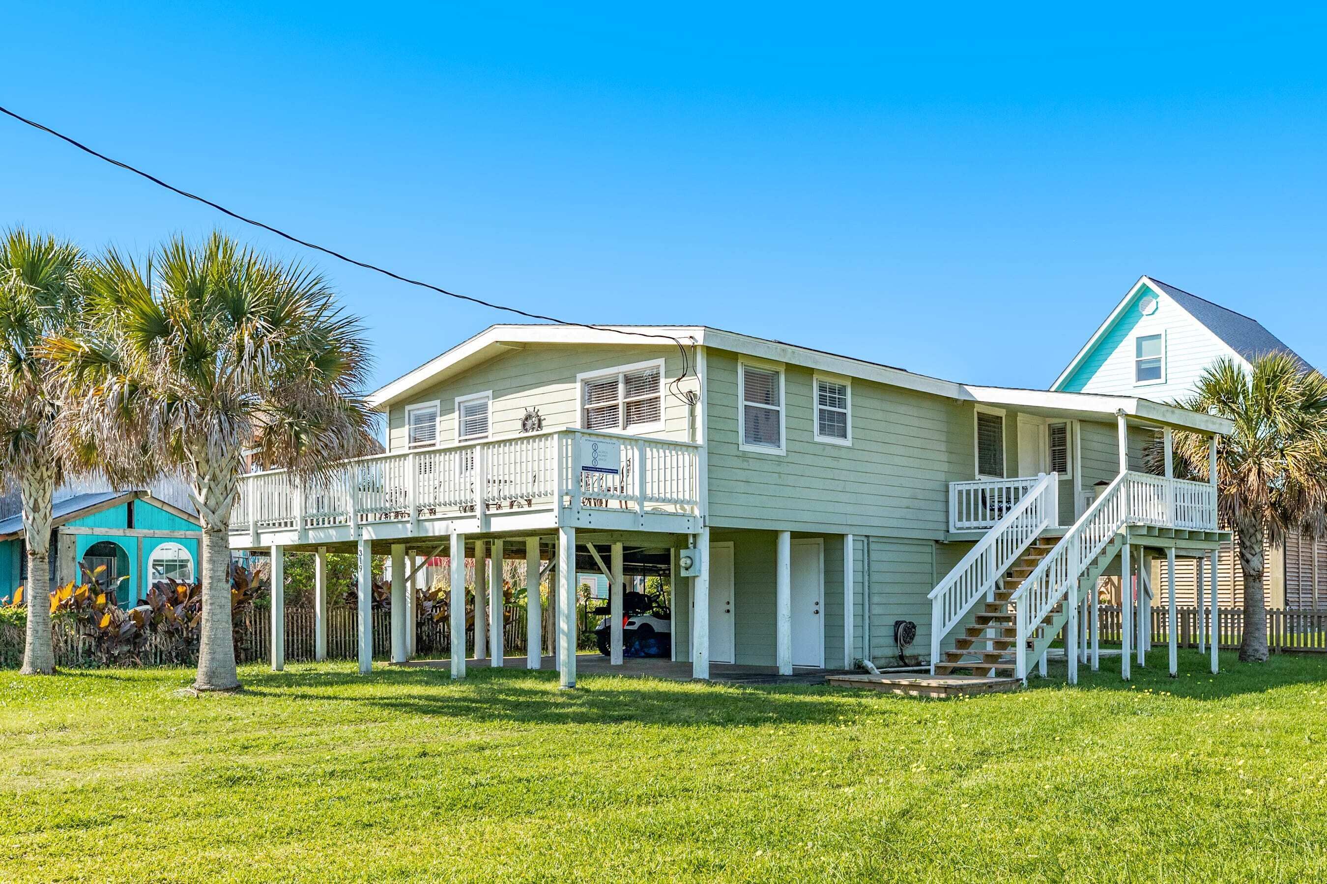 5 min to Beach, Amazing Sunsets-Casa Palmera!