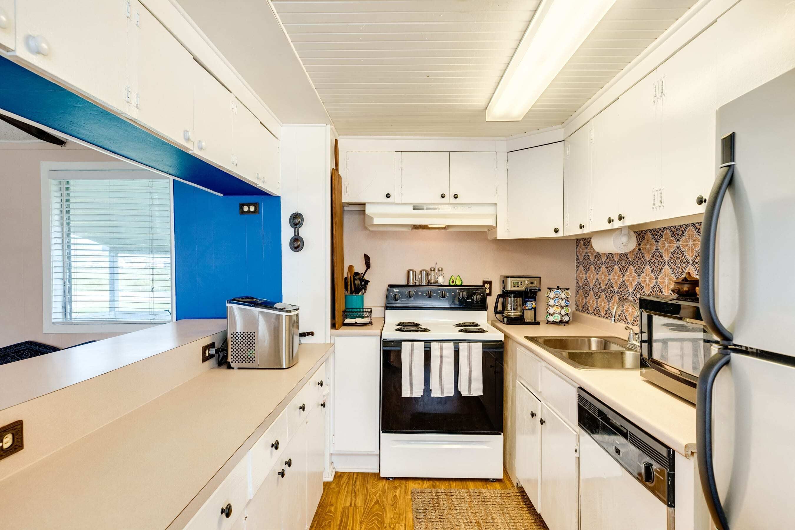 5 min to Beach, Amazing Sunsets-Casa Palmera!