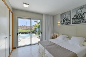 2 bedrooms, iron/ironing board, free WiFi, bed sheets - Vista Golf 10 Salobre by VillaGranCanaria (Salobre golf resort)