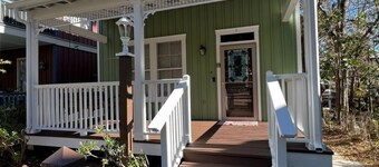 The Orange Blossom Cottage - Steinhatchee Landing - Creekside - Sleeps 8