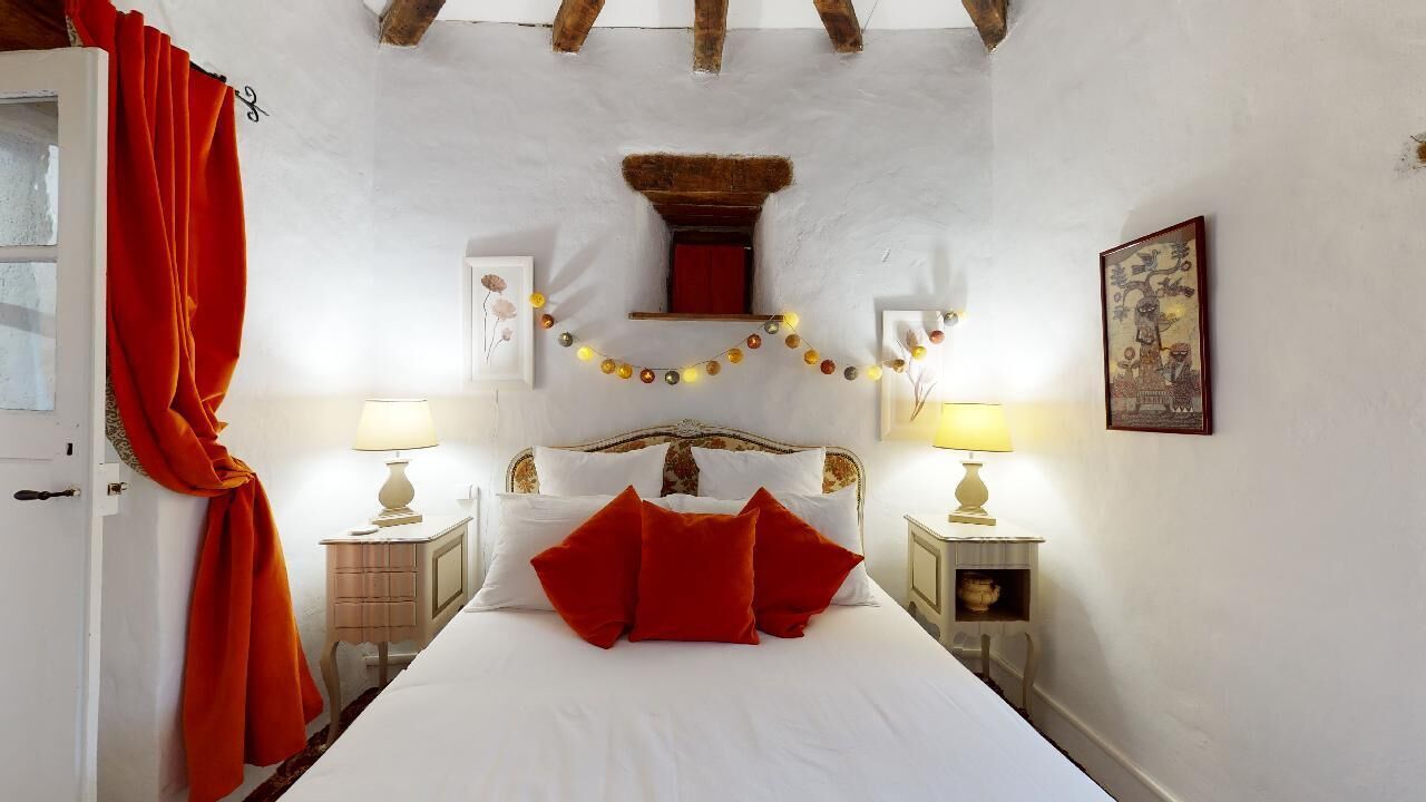 Vacation rental  Château de Porthos up to 6 people south west Pyrenees Mountains