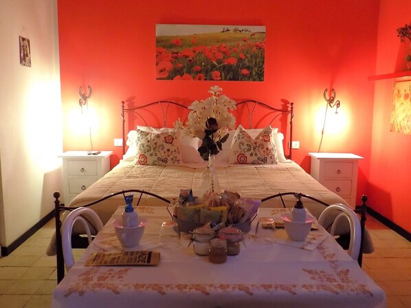 1 bedroom, iron/ironing board, free WiFi, bed sheets - Monolocale Red Deluxe (Emilia-Romagna)