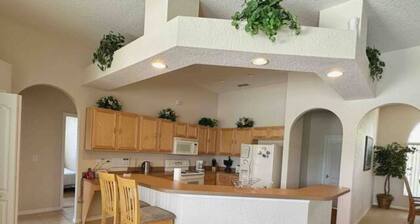 Stunning Pool 5BR&4BT w/Golf Course 15’to Disney W