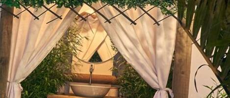 Luxury Double Room | Bathroom